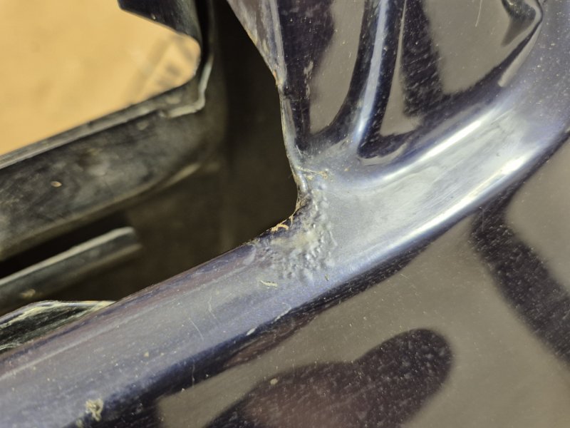 Дверь Ford Mondeo 2 задн. лев. (б/у) Дверь Ford Mondeo 2 задн. лев. (б/у)