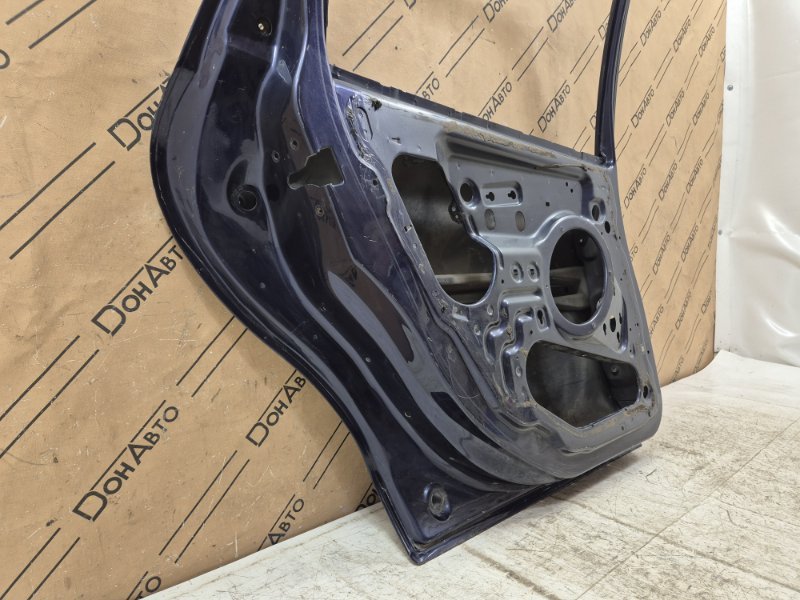 Дверь Ford Mondeo 2 задн. лев. (б/у) Дверь Ford Mondeo 2 задн. лев. (б/у)