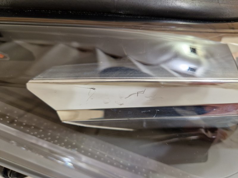 Фара Lexus LX 3 прав. (б/у)