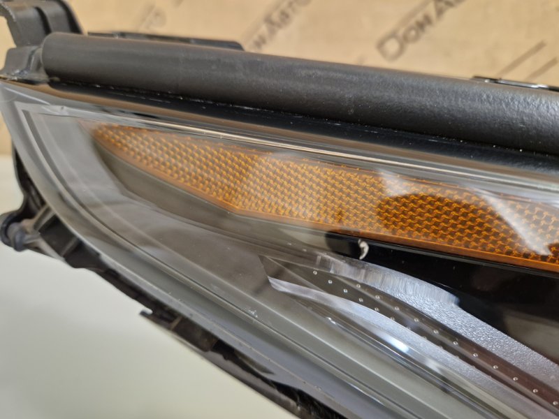 Фара Lexus LX 3 прав. (б/у)