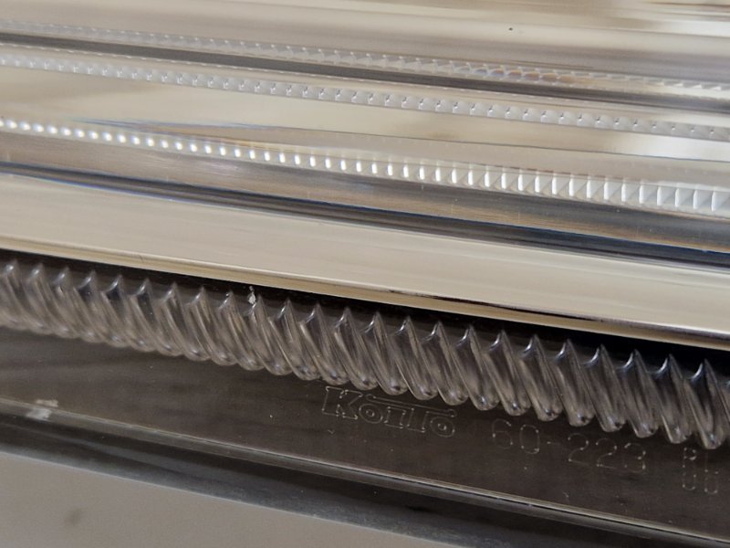 Фара Lexus LX 3 прав. (б/у)