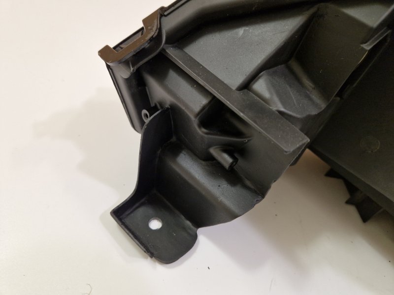 Фара Lexus LX 3 прав. (б/у)