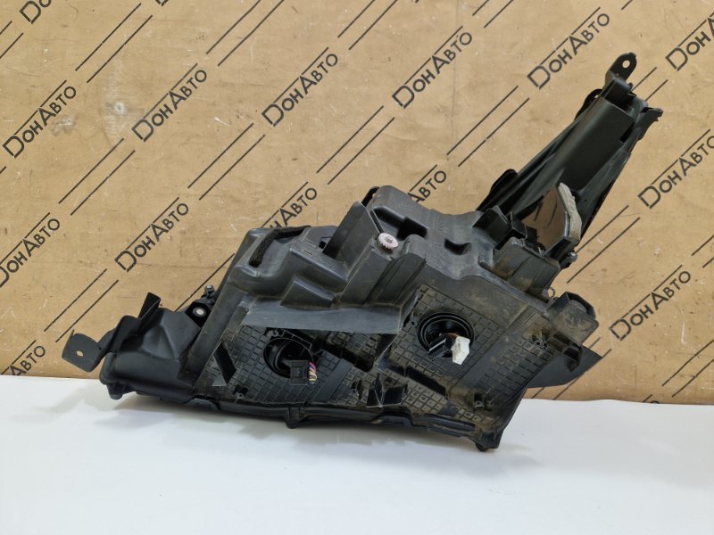 Фара Lexus LX 3 прав. (б/у)