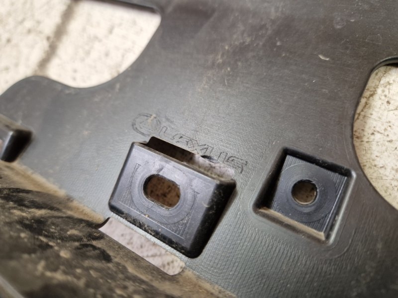 Бампер Lexus ES 7 перед. (б/у) Бампер Lexus ES 7 перед. (б/у)