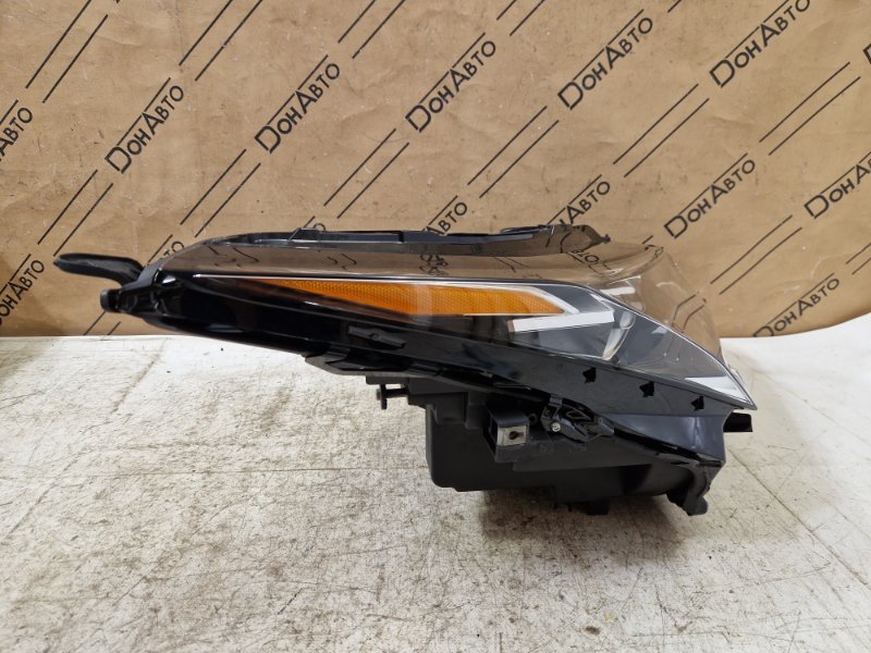 Фара Lexus RX 4 прав. (б/у) Фара Lexus RX 4 прав. (б/у)