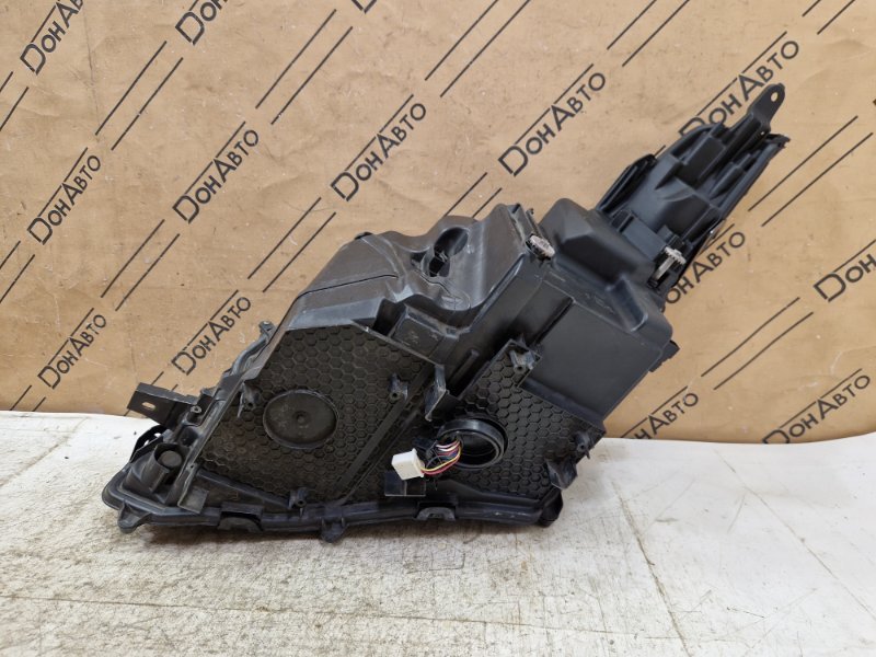 Фара Lexus RX 4 прав. (б/у) Фара Lexus RX 4 прав. (б/у)