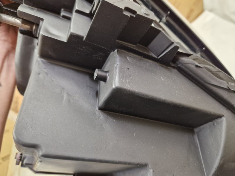 Фара Lexus RX 4 прав. (б/у) Фара Lexus RX 4 прав. (б/у)