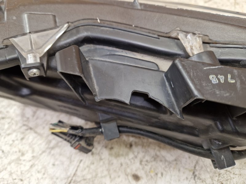 Указатель поворота Lexus NX 1 прав. (б/у)