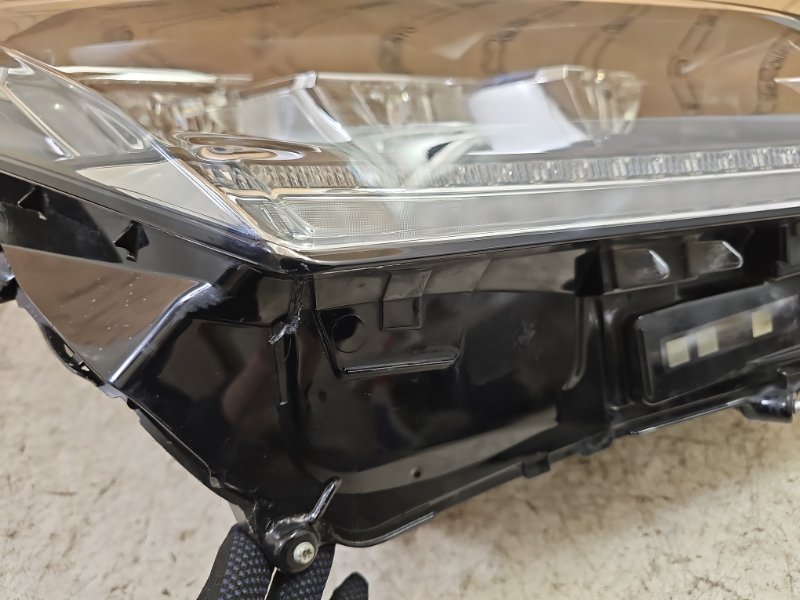 Фара Lexus RX 4 прав. (б/у)