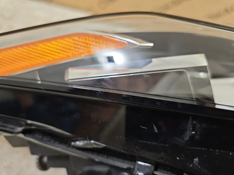 Фара Lexus RX 4 прав. (б/у)