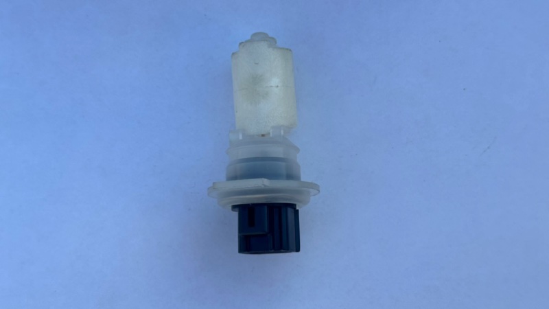 Датчик уровня жидкости омывателя Lexus LX470 UZJ100 2UZFE 2006 (б/у)