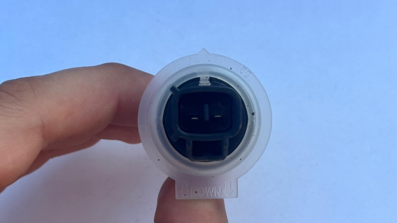 Датчик уровня жидкости омывателя Lexus RC200t ASC10 8ARFTS 2018 (б/у) Датчик уровня жидкости омывателя Lexus RC200t ASC10 8ARFTS 2018 (б/у)