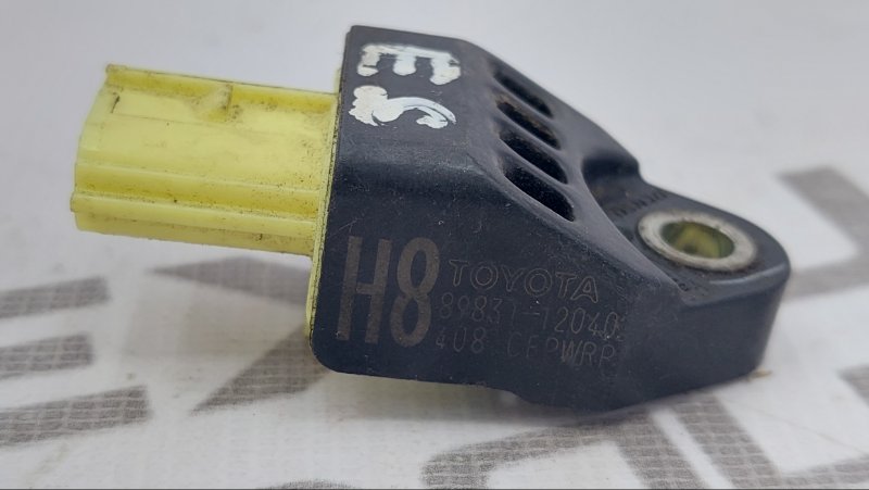 Датчик удара Lexus ES200 ASV61 6ARFSE 2017 (б/у)