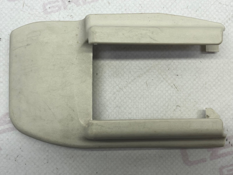 Накладка сиденья Lexus LS460 USF40 1URFE 2007 перед. прав. (б/у)