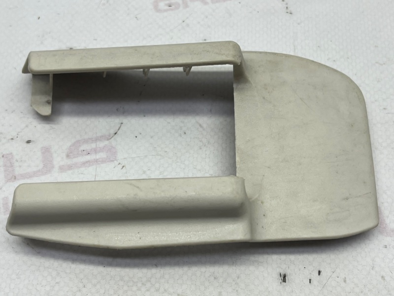 Накладка сиденья Lexus LS460 USF40 1URFE 2007 перед. прав. (б/у)