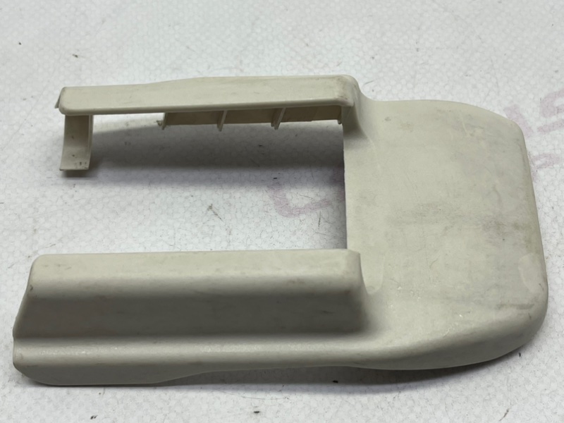 Накладка сиденья Lexus LS460 USF40 1URFE 2011 перед. лев. (б/у)