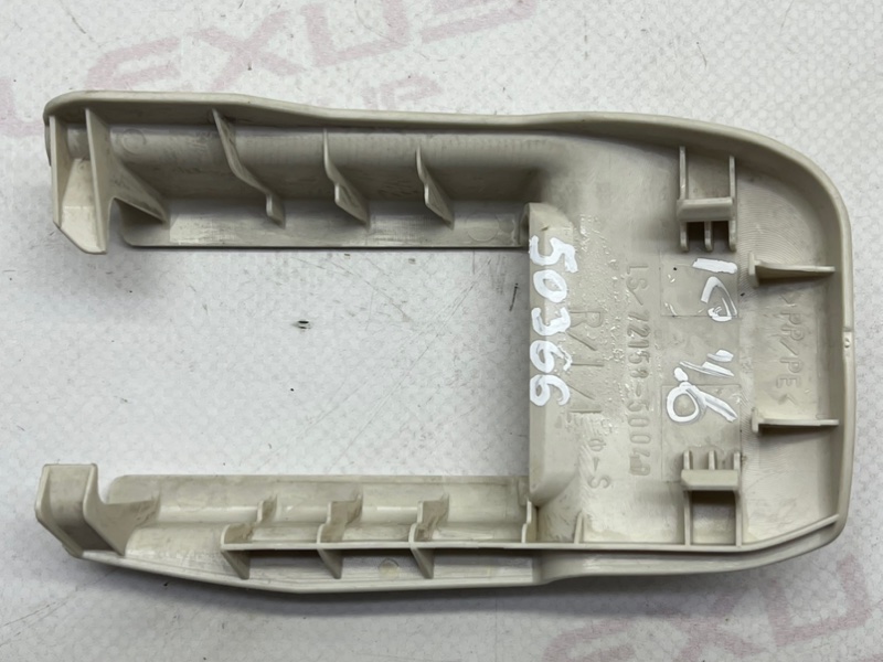 Накладка сиденья Lexus LS460 USF40 1URFE 2011 перед. лев. (б/у)