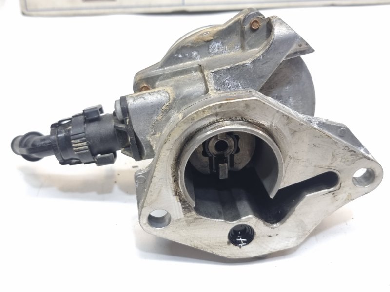 Вакуумный насос Nissan Qashqai J11 1.5 K9K F646 2016 (б/у) Вакуумный насос Nissan Qashqai J11 1.5 K9K F646 2016 (б/у)