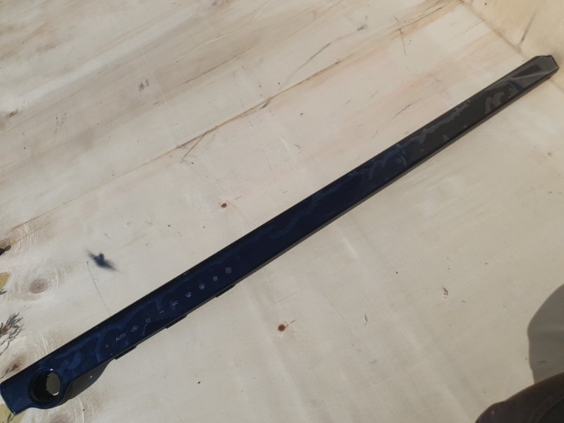 Блок управления климат-контролем Omoda C5 SQRF4J16 2023 (б/у) Блок управления климат-контролем Omoda C5 SQRF4J16 2023 (б/у)