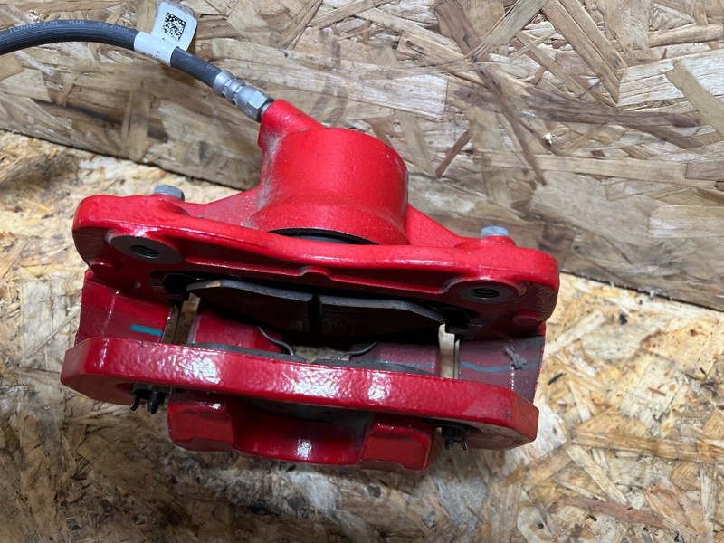 Суппорт Omoda C5 SQRF4J16 2023 перед. лев. (б/у)