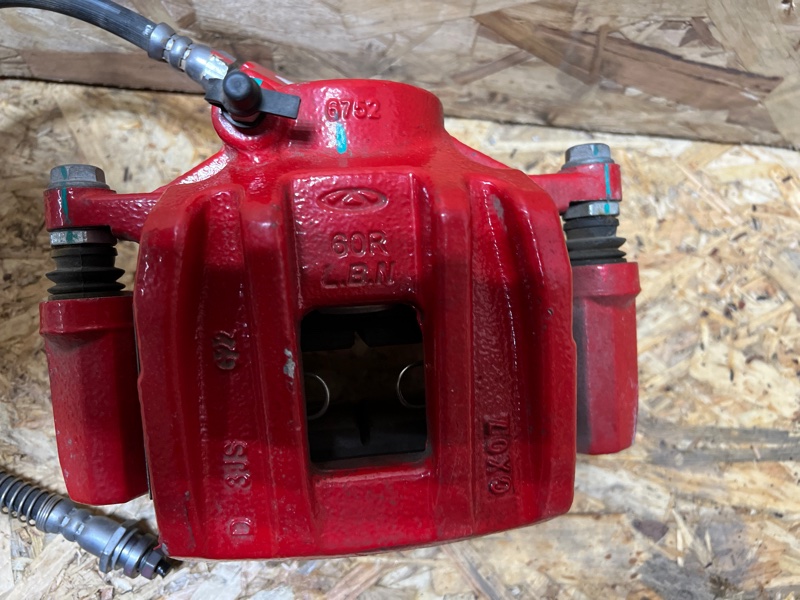 Суппорт Omoda C5 SQRF4J16 2023 перед. прав. (б/у)