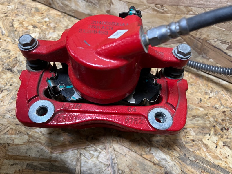 Суппорт Omoda C5 SQRF4J16 2023 перед. прав. (б/у)