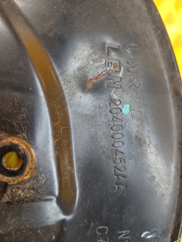 Кожух тормозного диска Omoda C5 SQRF4J16 2023 перед. (б/у) Кожух тормозного диска Omoda C5 SQRF4J16 2023 перед. (б/у)