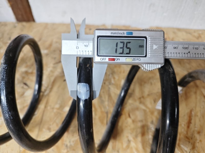 Пружина передняя Omoda C5 SQRF4J16 2023 (б/у) Пружина передняя Omoda C5 SQRF4J16 2023 (б/у)