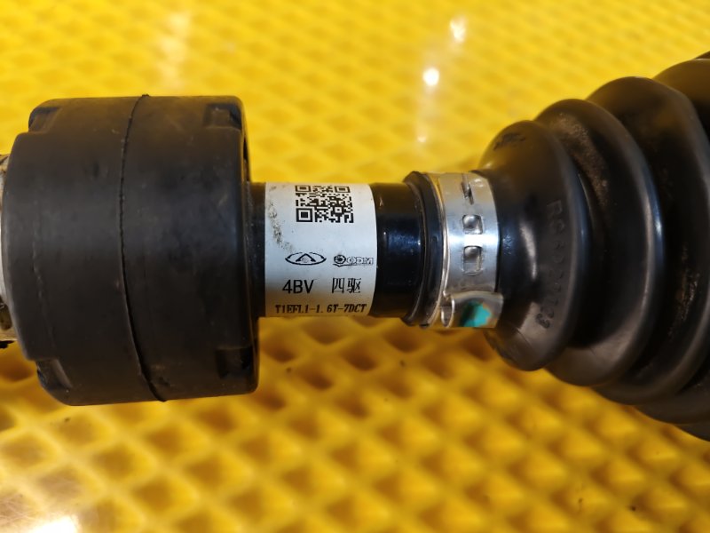 Привод передний Omoda C5 SQRF4J16 2023 лев. (б/у) Привод передний Omoda C5 SQRF4J16 2023 лев. (б/у)